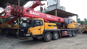 Butuh rental sewa crane di Serang, Banten, dan sekitarnya? Temukan solusi angkat berat terbaik untuk proyek Anda dengan berbagai pilihan crane 3 hingga 25 ton. Dapatkan crane berkualitas, operator bersertifikat, harga kompetitif, dan layanan profesional di Serang, Cilegon, Anyer, Merak, dan sekitarnya. Hubungi Anwar di 0813-1711-6767.