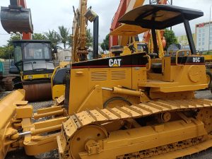 harga sewa alat berat Cikarang & sekitarnya terbaik! ARTHA KONSTRUKSI menyediakan Excavator (mini, standar, long arm), Bulldozer, Crane (mobile, rough terrain, crawler), Dump Truck, Vibro Roller, Loader, Grader, Genset dengan spesifikasi lengkap, unit modern terawat, operator bersertifikasi, layanan profesional, dan harga kompetitif untuk segala proyek konstruksi Anda di pusat industri Cikarang. Optimalkan efisiensi dan profitabilitas proyek Anda. Hubungi Anwar: 0813-1711-6767 (WhatsApp) sekarang untuk penawaran spesial dan konsultasi gratis!