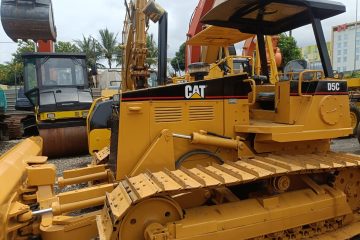harga sewa alat berat Cikarang & sekitarnya terbaik! ARTHA KONSTRUKSI menyediakan Excavator (mini, standar, long arm), Bulldozer, Crane (mobile, rough terrain, crawler), Dump Truck, Vibro Roller, Loader, Grader, Genset dengan spesifikasi lengkap, unit modern terawat, operator bersertifikasi, layanan profesional, dan harga kompetitif untuk segala proyek konstruksi Anda di pusat industri Cikarang. Optimalkan efisiensi dan profitabilitas proyek Anda. Hubungi Anwar: 0813-1711-6767 (WhatsApp) sekarang untuk penawaran spesial dan konsultasi gratis!