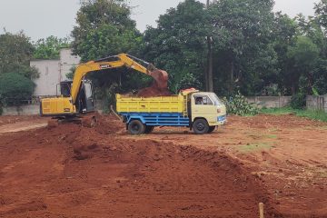 Dapatkan harga Jasa Cut and Fill per Meter Kubik profesional di Serang & Sekitarnya. Artha Konstruksi siapkan lahan proyek Anda dengan presisi, efisien, dan harga transparan. Didukung alat berat lengkap & tim ahli. Hubungi Anwar: 0813-1711-6767.