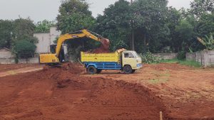 Dapatkan harga Jasa Cut and Fill per Meter Kubik profesional di Cilegon & Sekitarnya. Artha Konstruksi siapkan lahan proyek Anda dengan presisi, efisien, dan harga transparan. Didukung alat berat lengkap & tim ahli. Hubungi Anwar: 0813-1711-6767.