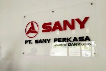 Cari jasa pembuatan papan nama perusahaan & neon box profesional di Jabodetabek & Jawa Barat? Artha Konstruksi tawarkan desain kreatif, material berkualitas, produksi presisi, dan harga kompetitif. Tingkatkan visibilitas bisnis Anda dengan signage custom! Hubungi Anwar: 0813-1711-6767 (Telepon/WhatsApp).