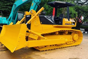 Sewa & rental Bulldozer (D31/D39 & D65/D85) di Jabodetabek & seluruh Jawa Barat. Artha Konstruksi sediakan unit terawat, operator handal, & harga kompetitif untuk land clearing, cut and fill, jalan, & proyek infrastruktur. Hubungi Anwar: 0813-1711-6767.