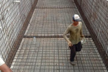 Jasa Perbaikan Kolam Renang Profesional di Jakarta, Bogor, Depok, Tangerang, Bekasi (Jabodetabek) & seluruh Jawa Barat. Artha Konstruksi tangani kebocoran, kerusakan keramik/mozaik, masalah pompa/filter, hingga renovasi. Hubungi Anwar: 0813-1711-6767.