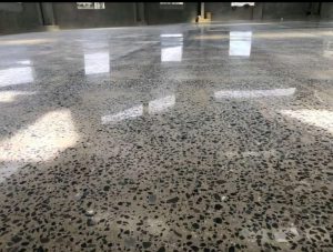 Dapatkan harga jasa poles lantai beton profesional dari Artha Konstruksi. Pilih doff, semi-gloss, high-gloss. Harga bersaing, hasil berkualitas. Melayani Jabodetabek & Jawa. Hubungi Anwar: 0813-1711-6767.