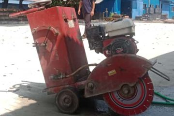 Cari harga jasa potong beton? Artha Konstruksi tawarkan potong dinding, lantai, wire saw, core drill dengan presisi & minim getaran. Hubungi Anwar: 0813-1711-6767!