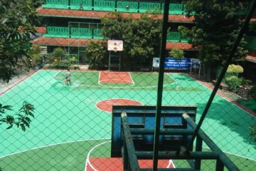 Artha Konstruksi menawarkan jasa pembuatan lapangan sekolah berkualitas tinggi untuk mendukung aktivitas siswa.