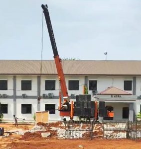 Cari harga sewa alat HSPD Balaraja? Artha Konstruksi tawarkan HSPD 80, 120, 240 ton minim getaran & bising. Solusi pondasi efisien. Hubungi Anwar: 0813-1711-6767!