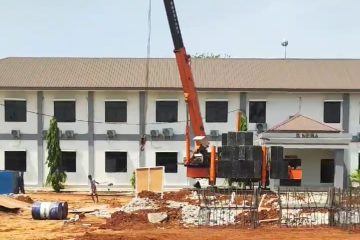 Cari harga sewa alat HSPD Cilegon? Artha Konstruksi tawarkan HSPD 80, 120, 240 ton minim getaran & bising. Solusi pondasi efisien. Hubungi Anwar: 0813-1711-6767!