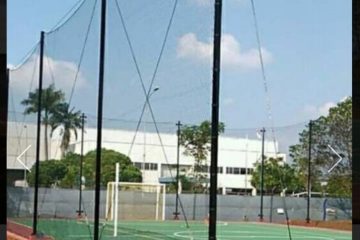 Cari jasa pembuatan fasilitas olahraga profesional? Artha Konstruksi ahli bangun lapangan sepak bola, basket, futsal, voli, & lainnya dengan kualitas terbaik. Hubungi Anwar: 0813-1711-6767.