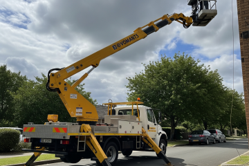 Sewa Truck Mounted Aerial Work Platform (AWP) cepat dan efisien. Kami menyediakan berbagai jenis AWP untuk proyek Anda dengan harga terjangkau dan layanan profesional.