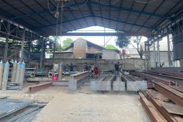 Dapatkan penawaran harga fabrikasi baja WF per kg di Depok dari Artha Konstruksi. Kami menawarkan solusi struktur baja terpercaya dan presisi untuk proyek Anda.