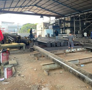 Dapatkan penawaran harga fabrikasi baja WF per kg di Tangerang dari Artha Konstruksi. Kami menawarkan solusi struktur baja terpercaya dan presisi untuk proyek Anda.
