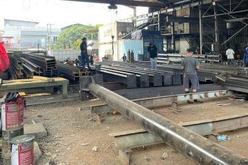 Dapatkan penawaran harga fabrikasi baja WF per kg di Tangerang dari Artha Konstruksi. Kami menawarkan solusi struktur baja terpercaya dan presisi untuk proyek Anda.