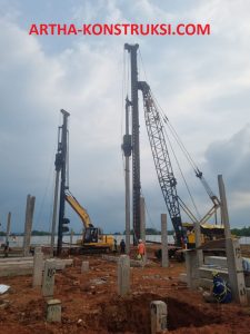 Cari jasa pemancangan tiang pancang drop hammer? Kami menyediakan alat 1-5 ton & melayani pemancangan square pile dan spun pile di seluruh Jawa. Hubungi kami!